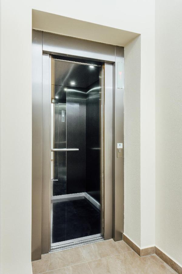 Apartmanovy Dom Grand - Contactless Check In 特伦钦温泉区 外观 照片